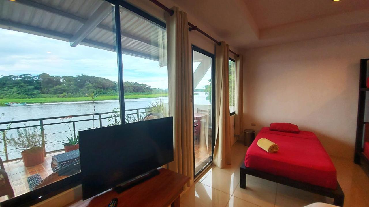Tortuguero Adventures Guesthouse Ngoại thất bức ảnh